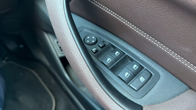 BMW X1 xDrive 20i xLine 5dr Step Auto Petrol Estate